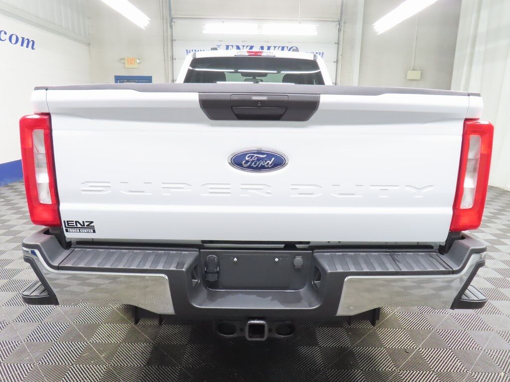 2024 Ford F-350 Super Duty 4x4 Regular Cab XLT SRW Fond du Lac WI