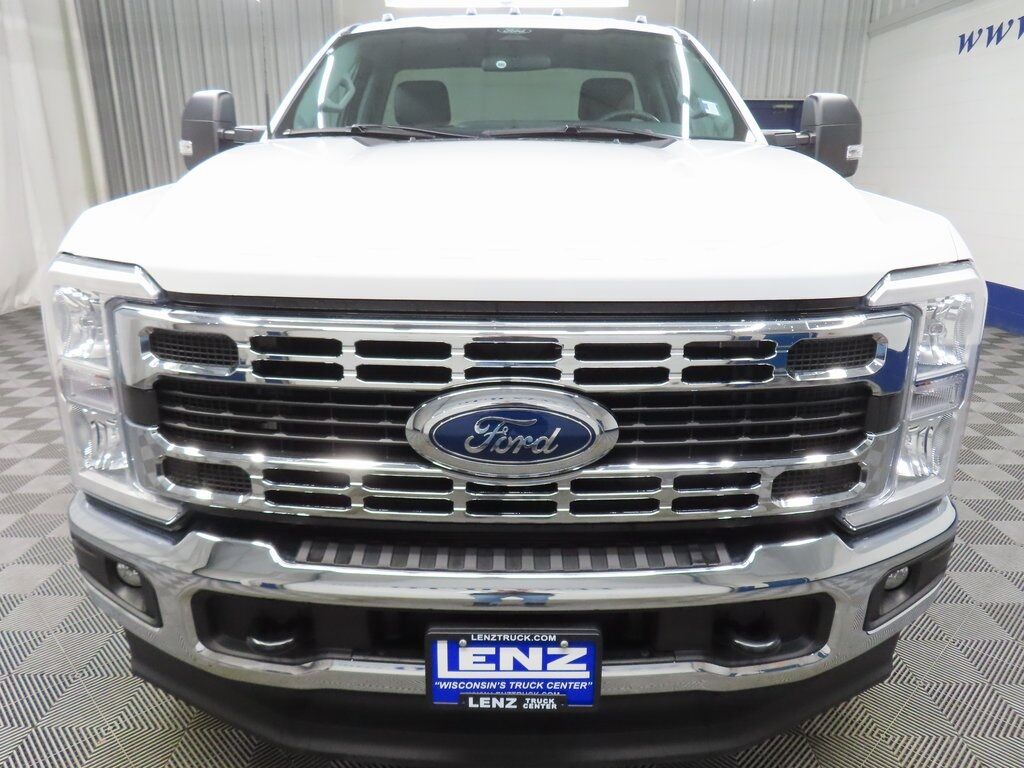 2024 Ford F-350 Super Duty 4x4 Regular Cab XLT SRW Fond du Lac WI