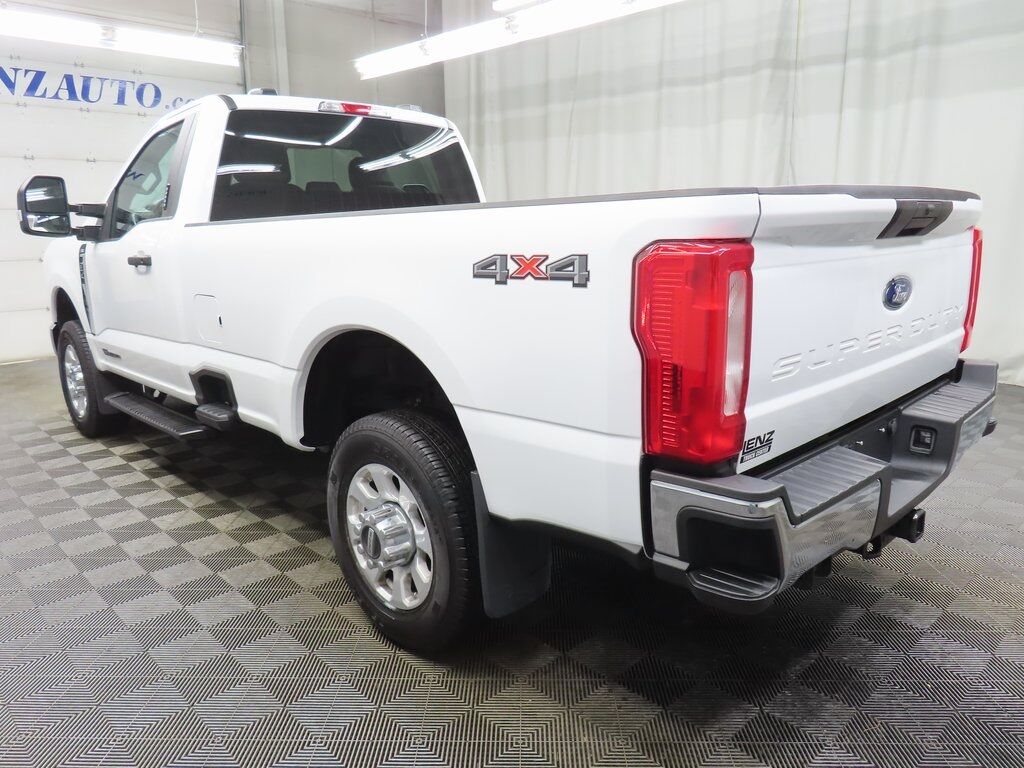 2024 Ford F-350 Super Duty 4x4 Regular Cab XLT SRW Fond du Lac WI