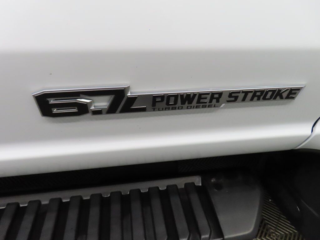 2024 Ford F-350 Super Duty 4x4 Regular Cab XLT SRW Fond du Lac WI