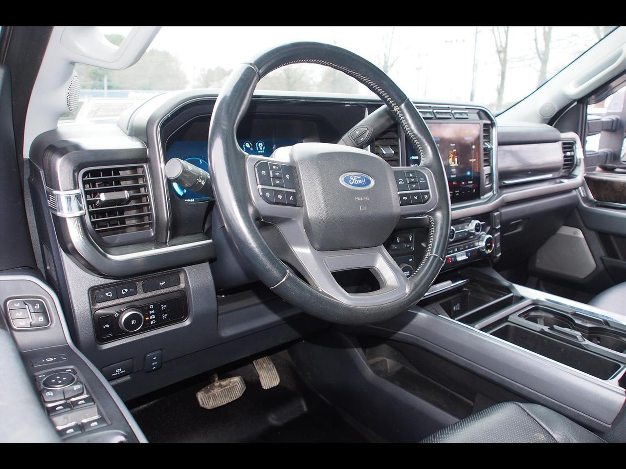 2024 Ford F-350 Super Duty Lariat Raleigh NC