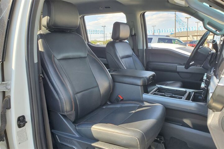 2024 Ford F-350SD Lariat  TX