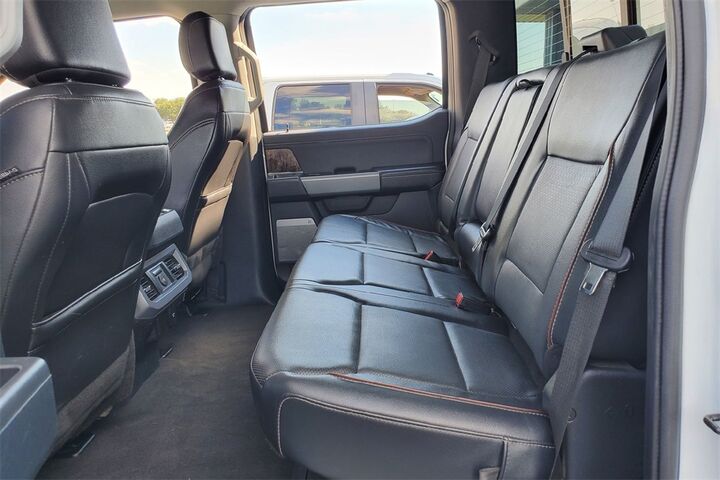 2024 Ford F-350SD Lariat  TX