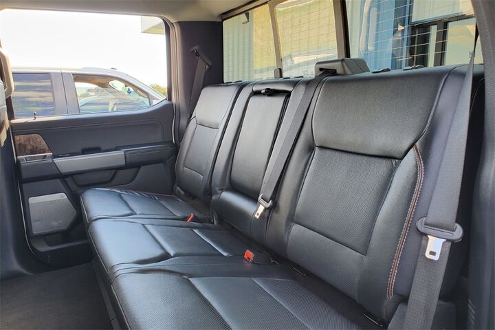 2024 Ford F-350SD Lariat  TX