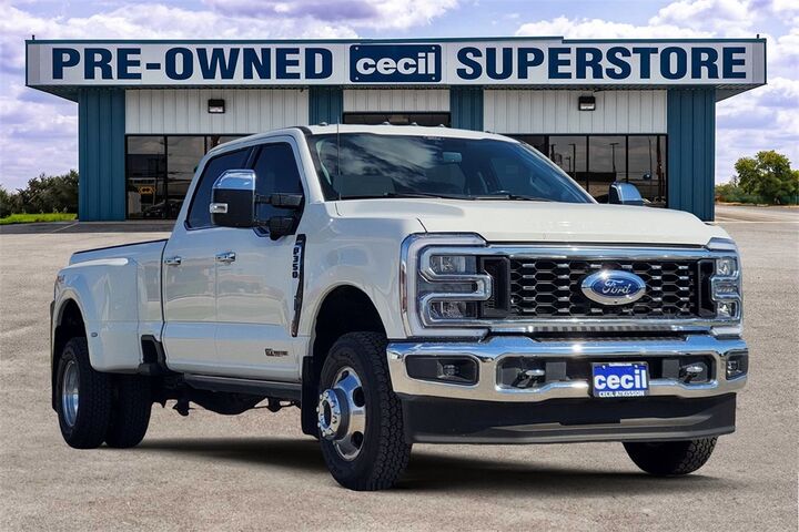 2024 Ford F-350SD Lariat  TX