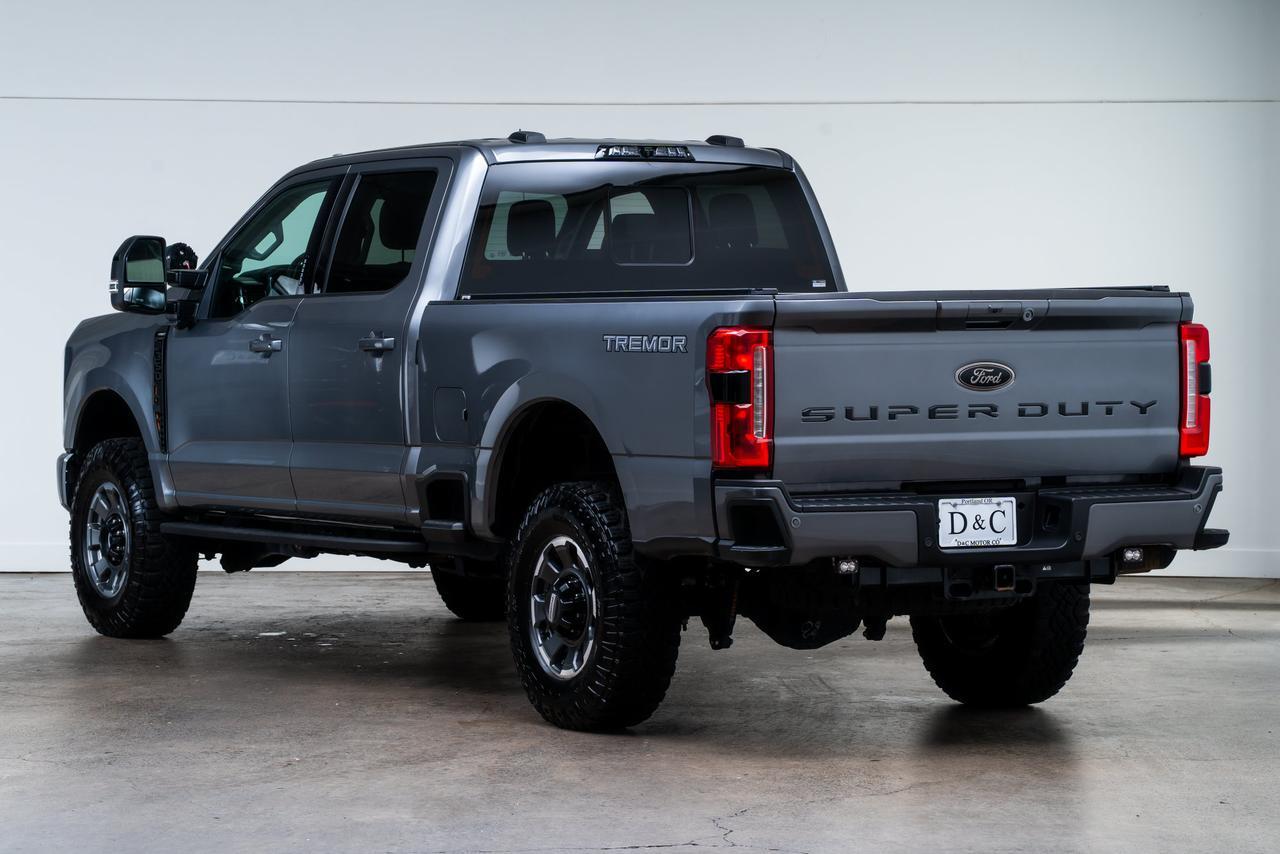 2024 Ford F-350SD Lariat 1 Owner / Black Appearance Package / Tremor Off-Ro Portland OR