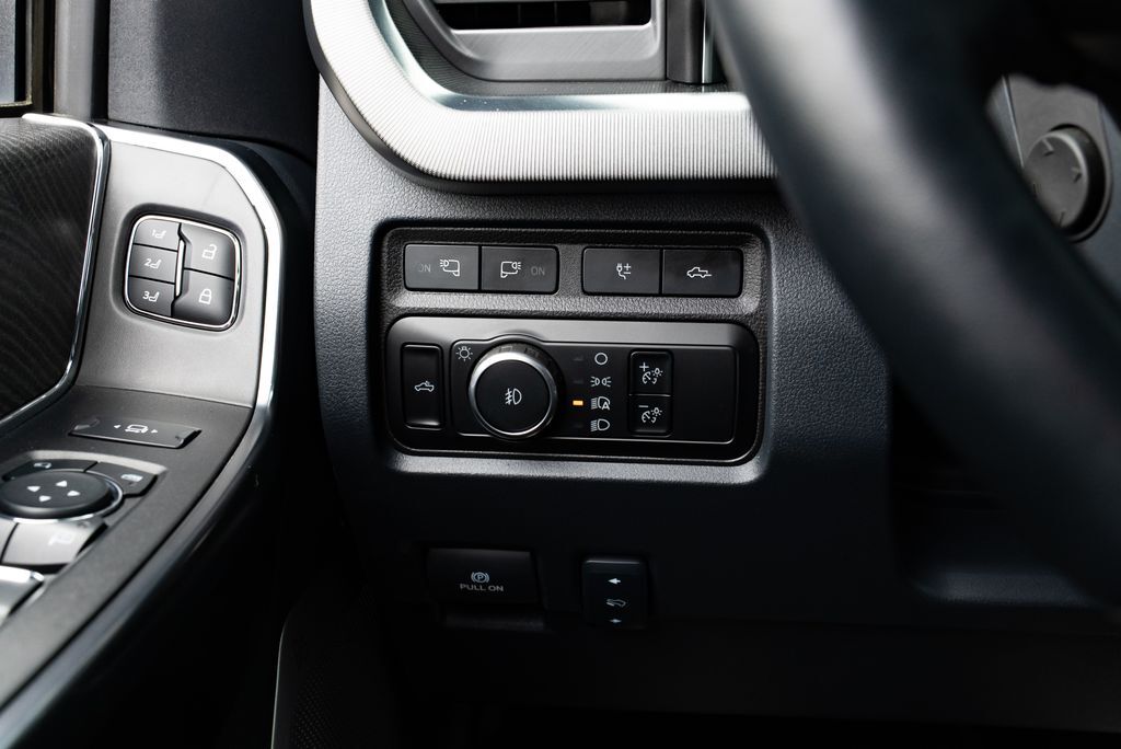 2024 Ford F-350SD Platinum Milwaukie OR