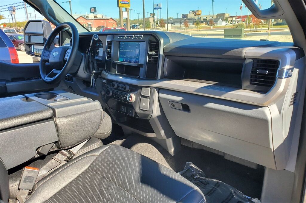 2024 Ford F-350SD XL Hondo TX