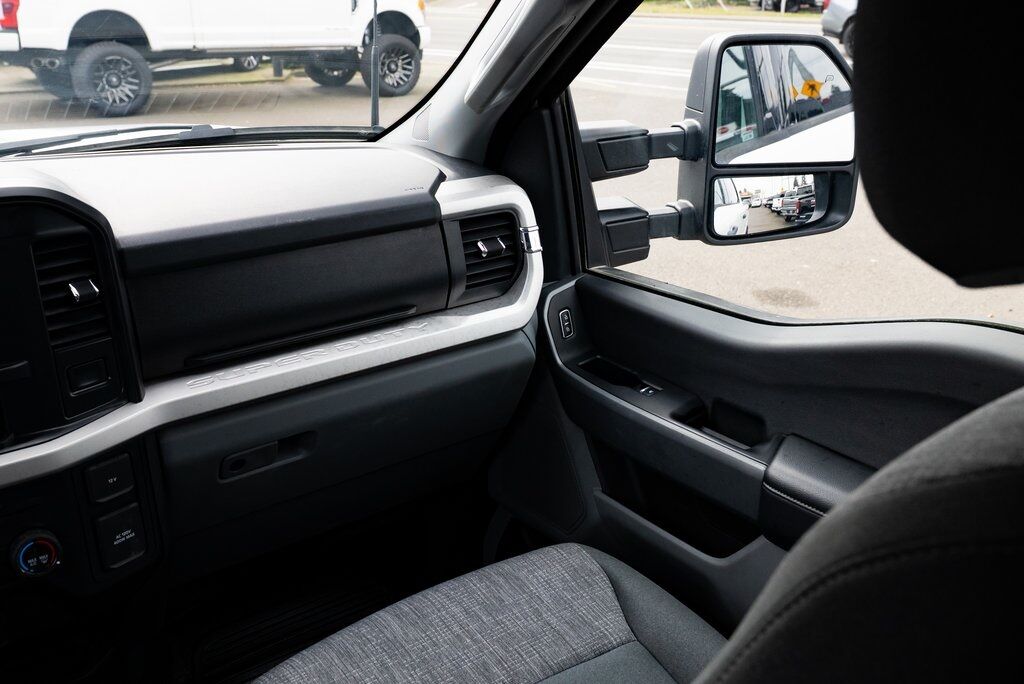 2024 Ford F-350SD XLT Milwaukie OR