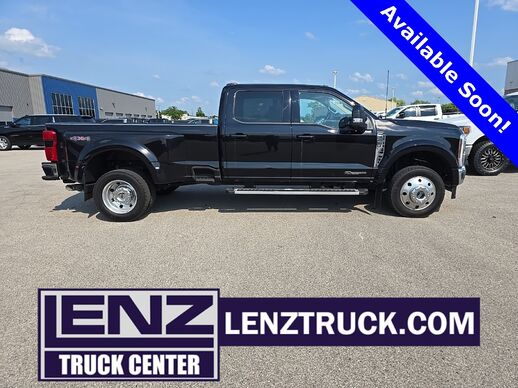 2024_Ford_F-450 Super Duty_4x4 Crew Cab Lariat DRW_ Fond du Lac WI