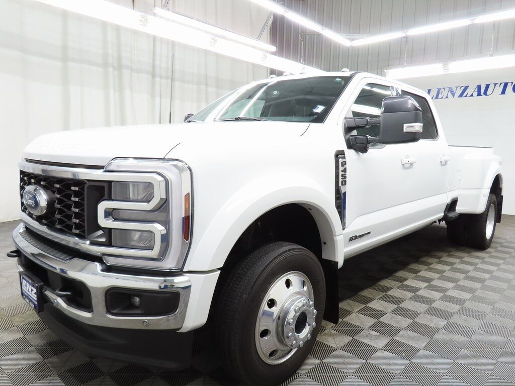 2024 Ford F-450 Super Duty 4x4 Crew Cab Lariat DRW Fond du Lac WI