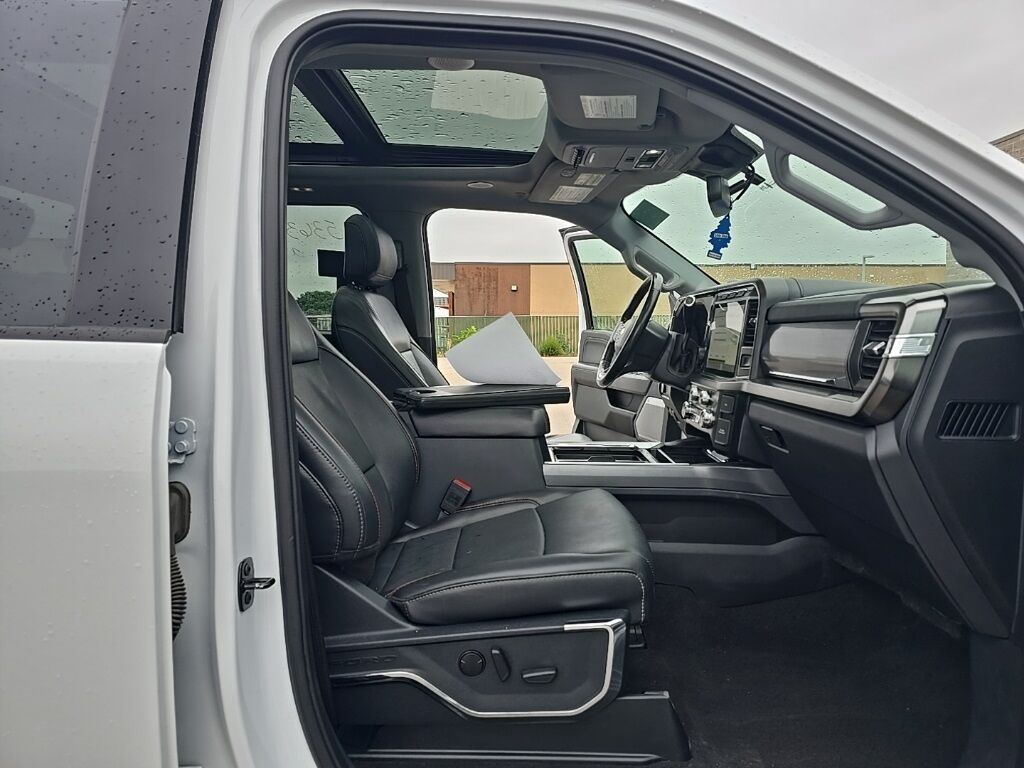 2024 Ford F-450 Super Duty 4x4 Crew Cab Lariat DRW Fond du Lac WI
