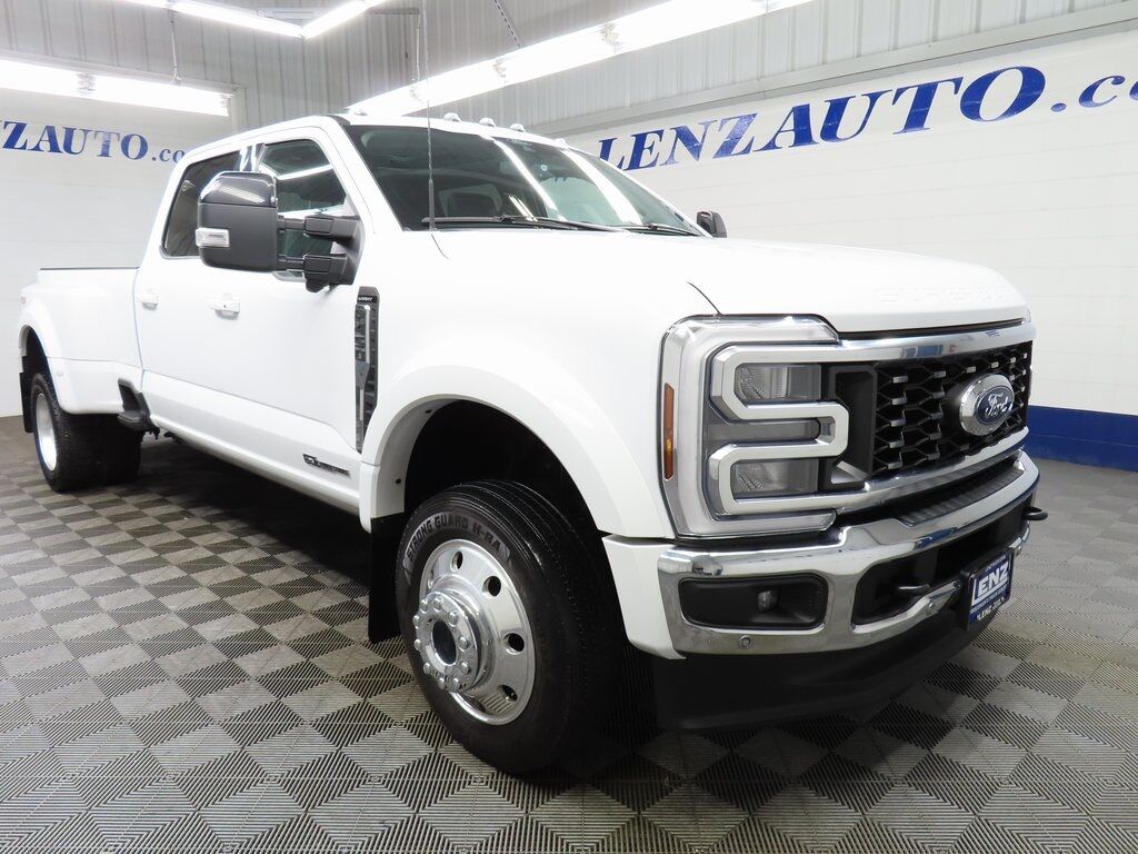 2024 Ford F-450 Super Duty 4x4 Crew Cab Lariat DRW Fond du Lac WI