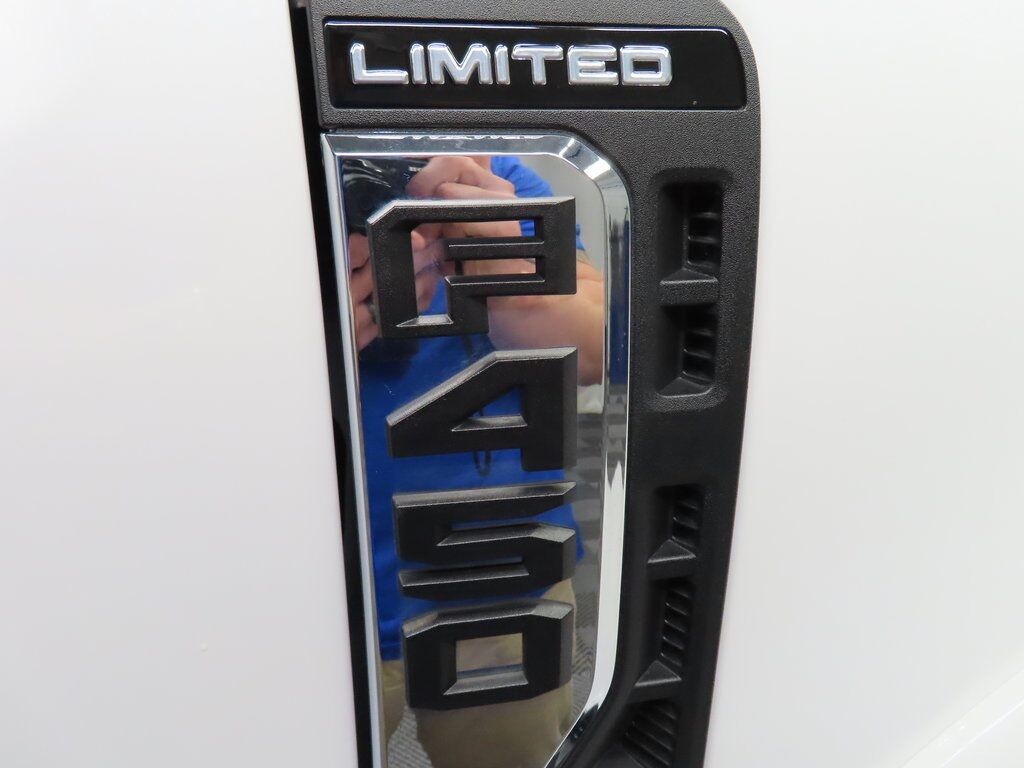 2024 Ford F-450 Super Duty 4x4 Crew Cab Limited DRW Fond du Lac WI