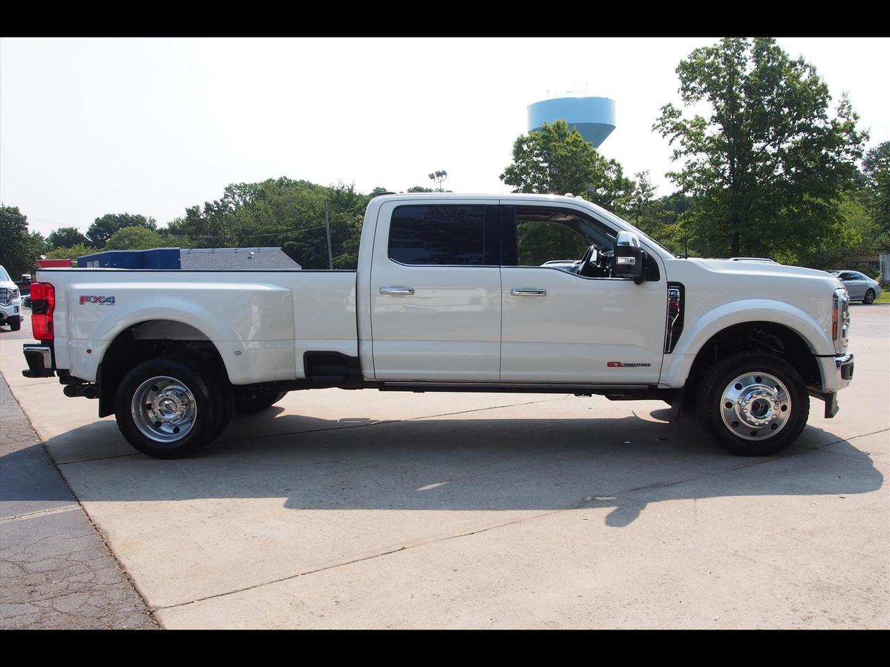 2024 Ford F-450 Super Duty Lariat