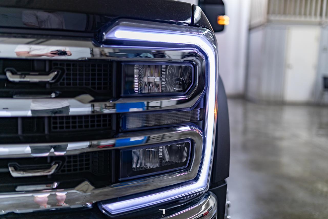 2024 Ford F-550 4x4 Crew Cab Lariat Mechanics Box Diesel VMac Red Deer AB