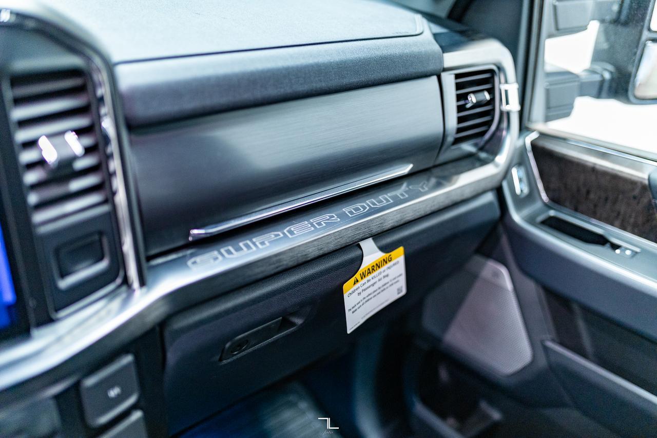 2024 Ford F-550 4x4 Crew Cab Lariat Mechanics Box Diesel VMac Red Deer AB