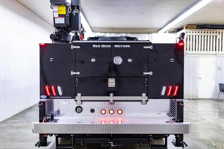 2024 Ford F-550 4x4 Crew Cab Lariat Mechanics Box Diesel VMac Red Deer AB