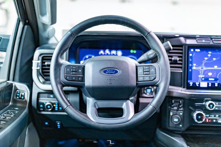 2024 Ford F-550 4x4 Crew Cab Lariat Mechanics Box Diesel VMac Red Deer AB