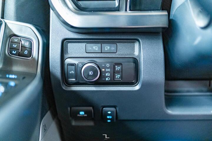 2024 Ford F-550 4x4 Crew Cab Lariat Mechanics Box Diesel VMac Red Deer AB