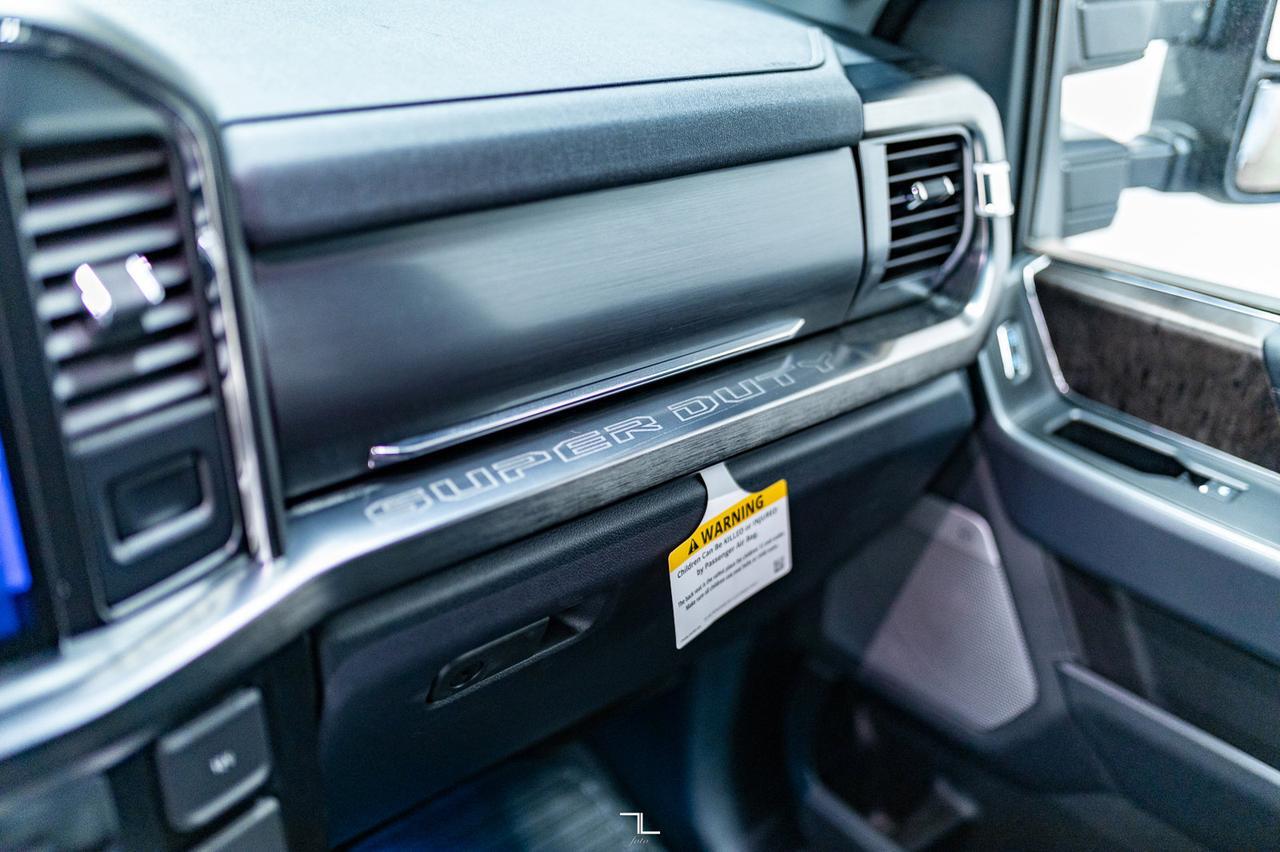 2024 Ford F-550 4x4 Crew Cab Lariat Mechanics Box Diesel VMac Red Deer AB