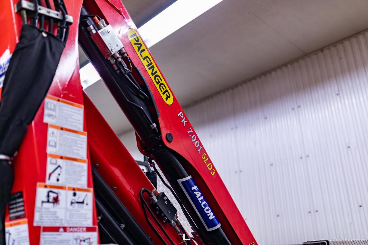 2024 Ford F-550 4x4 Crew Cab XLT Picker Deck Dually Diesel Red Deer AB