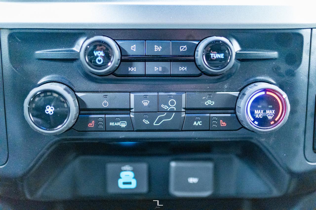 2024 Ford F-550 4x4 Crew Cab XLT Picker Deck Dually Diesel Red Deer AB