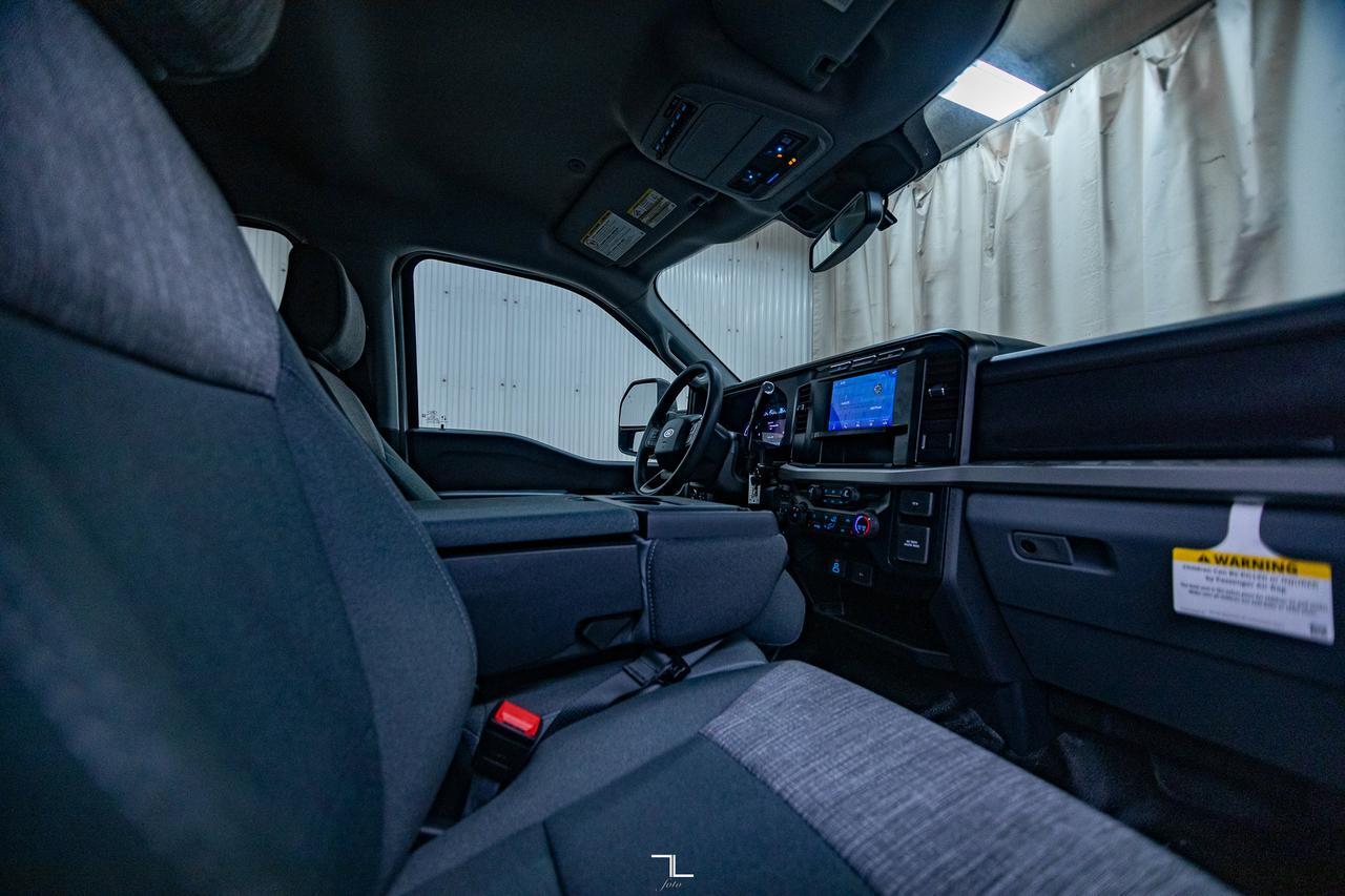 2024 Ford F-550 4x4 Crew Cab XLT Picker Deck Dually Diesel Red Deer AB