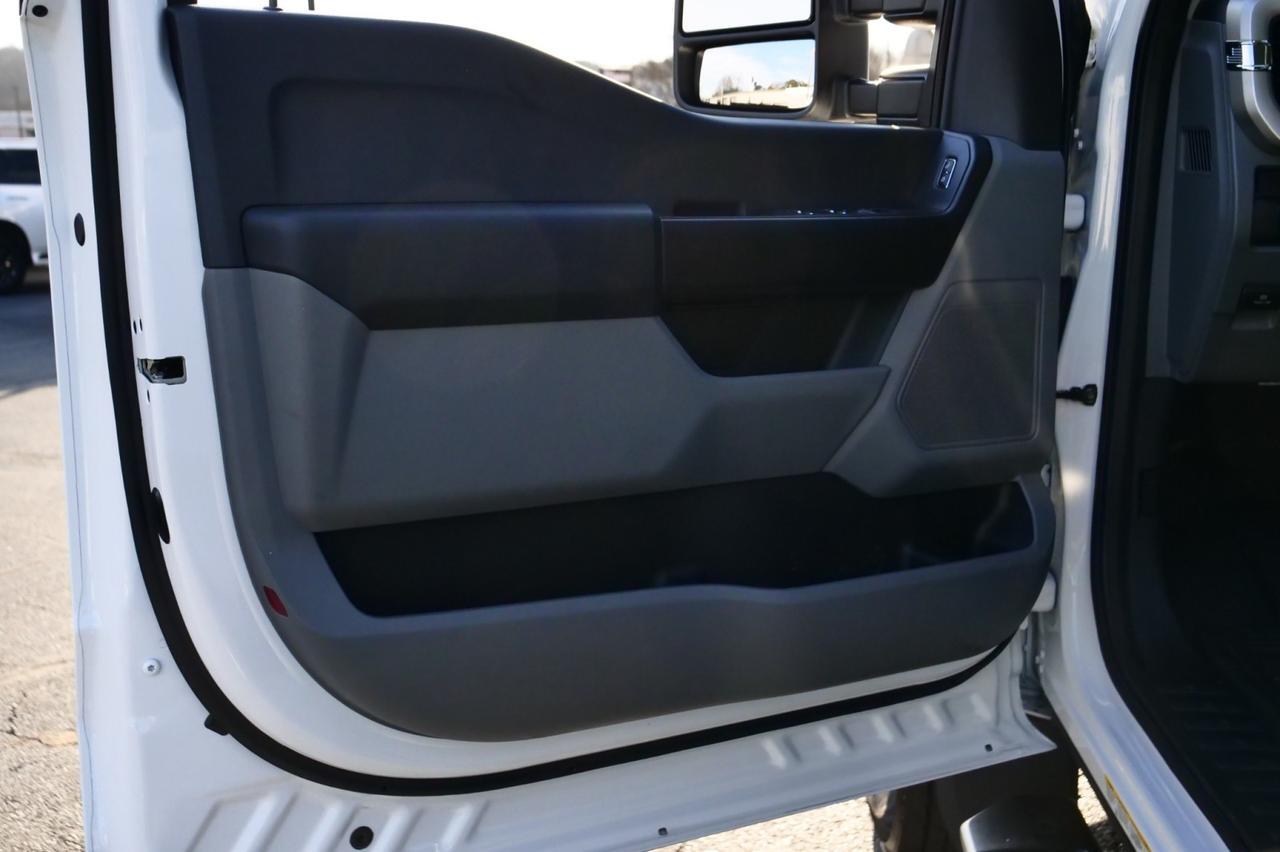 2024 Ford F-550SD Chassis Cab XL DRW 4X4 / V8 Diesel / Payload Plus Package! Lincolnton NC