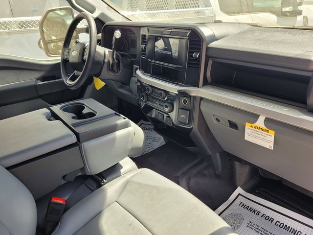 2024 Ford F-550SD XL