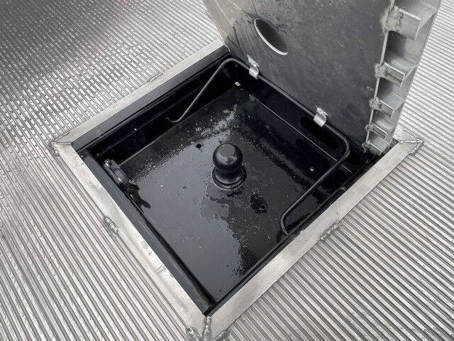 2024 Ford F-550XL 11'4 Aluminum Skirted Gooseneck Flatbed Truck Homestead FL