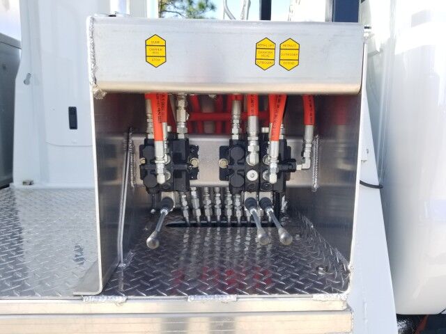 2024 Ford F-750 Super Duty Dur-A-Lift DPM2-52DP 59' Insulated Forestry Bucket Truck Miami FL