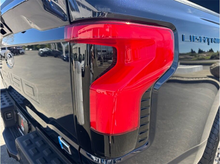 2024 Ford F150 Lightning Flash Pickup 4D 5 1/2 ft Folsom CA