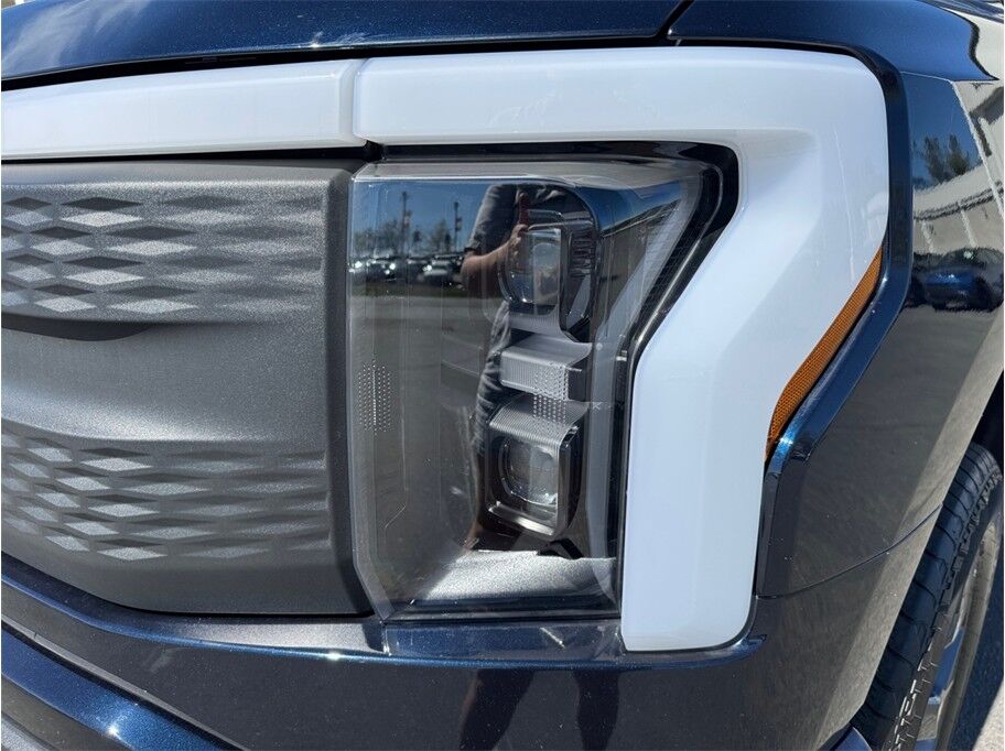 2024 Ford F150 Lightning Flash Pickup 4D 5 1/2 ft Folsom CA