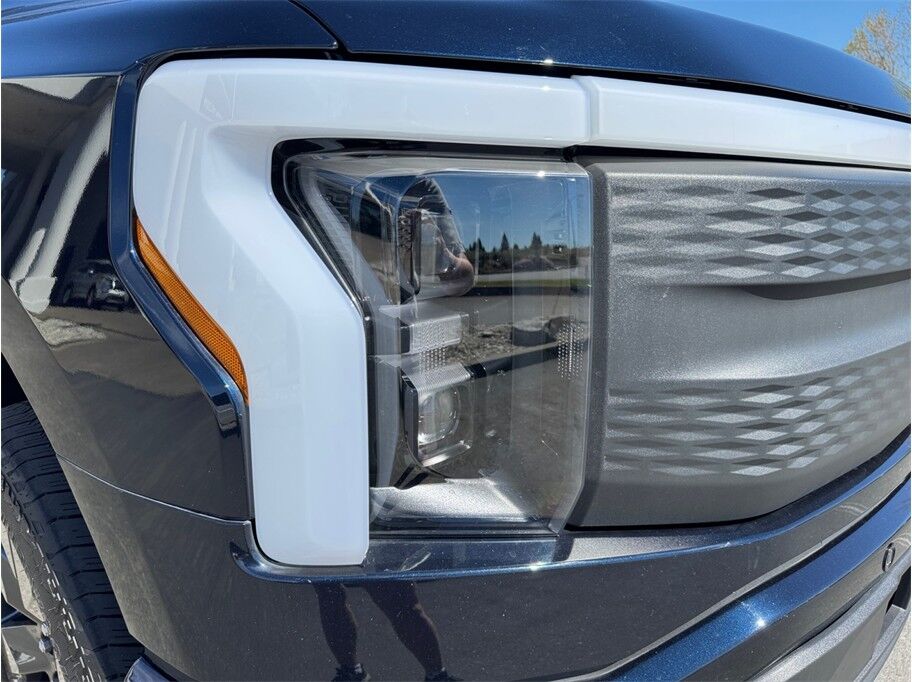 2024 Ford F150 Lightning Flash Pickup 4D 5 1/2 ft Folsom CA