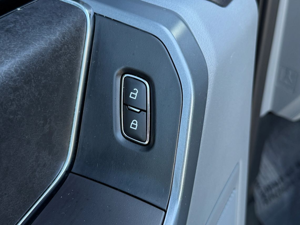 2024 Ford F150 SuperCrew Cab XLT Pickup 4D 5 1/2 ft