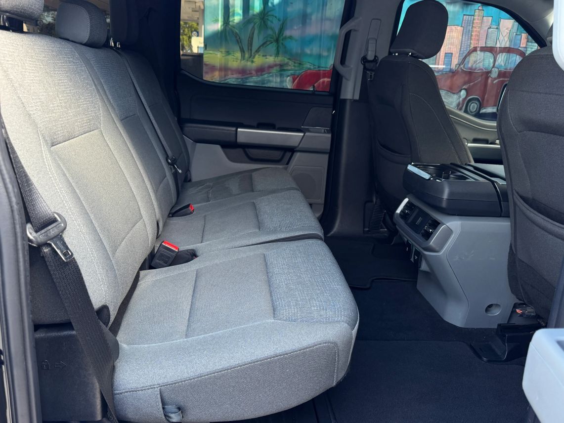 2024 Ford F150 SuperCrew Cab XLT Pickup 4D 5 1/2 ft