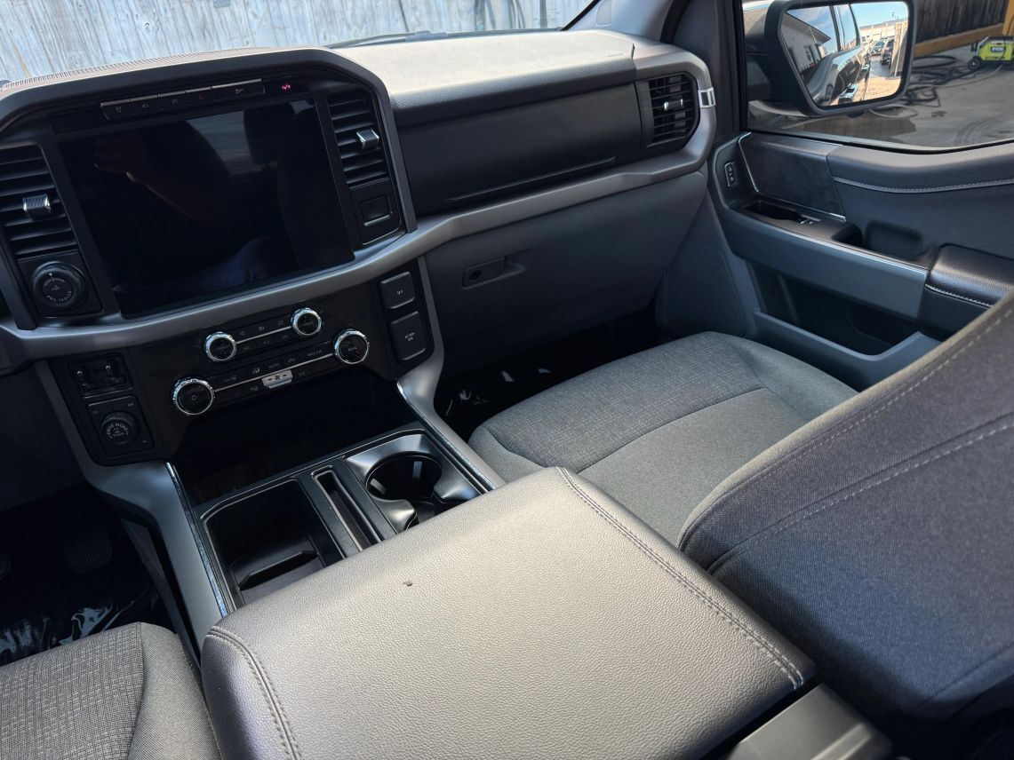 2024 Ford F150 SuperCrew Cab XLT Pickup 4D 5 1/2 ft