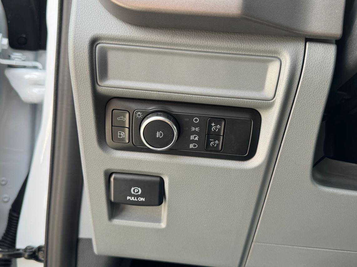 2024 Ford F150 SuperCrew Cab XLT Pickup 4D 5 1/2 ft