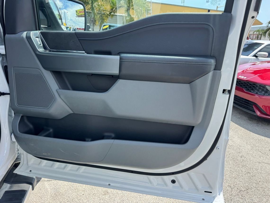 2024 Ford F150 SuperCrew Cab XLT Pickup 4D 5 1/2 ft
