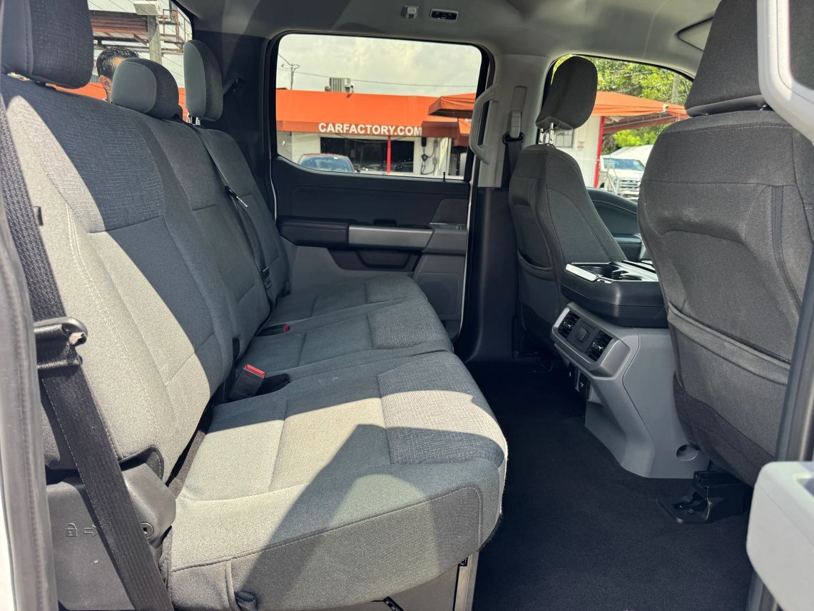 2024 Ford F150 SuperCrew Cab XLT Pickup 4D 5 1/2 ft