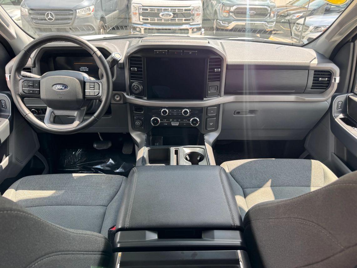 2024 Ford F150 SuperCrew Cab XLT Pickup 4D 5 1/2 ft