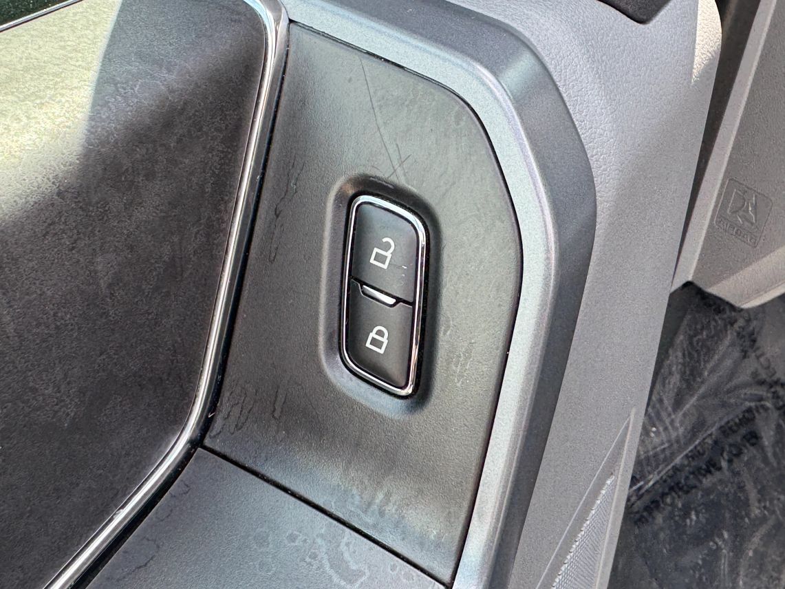 2024 Ford F150 SuperCrew Cab XLT Pickup 4D 5 1/2 ft