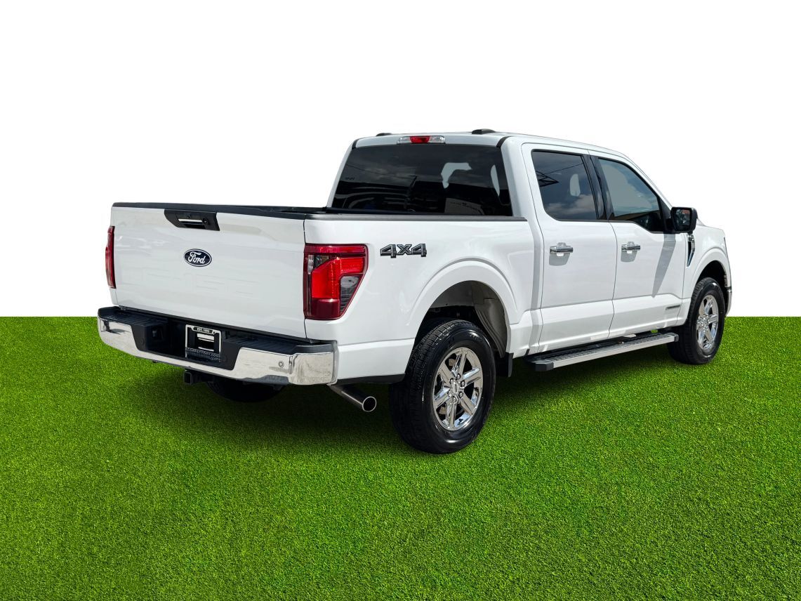 2024 Ford F150 SuperCrew Cab XLT Pickup 4D 5 1/2 ft