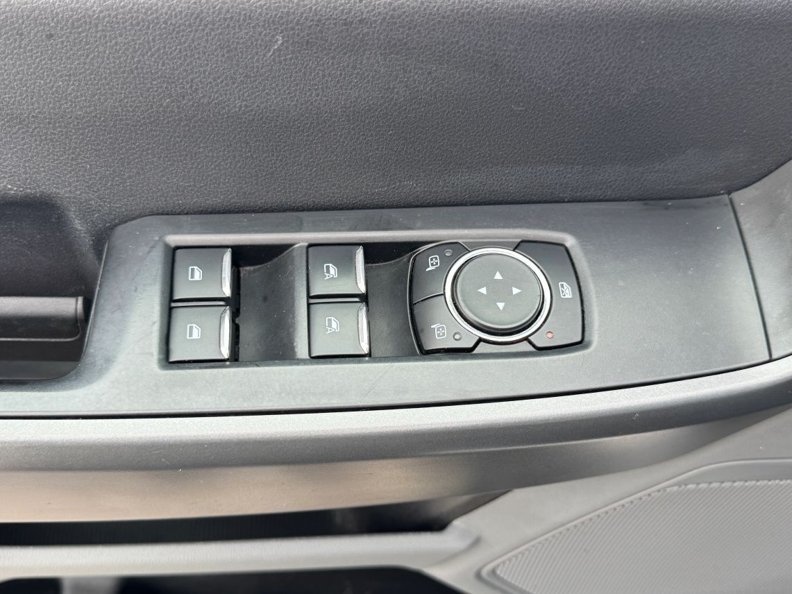 2024 Ford F350 Super Duty Crew Cab XLT Pickup 4D 8 ft