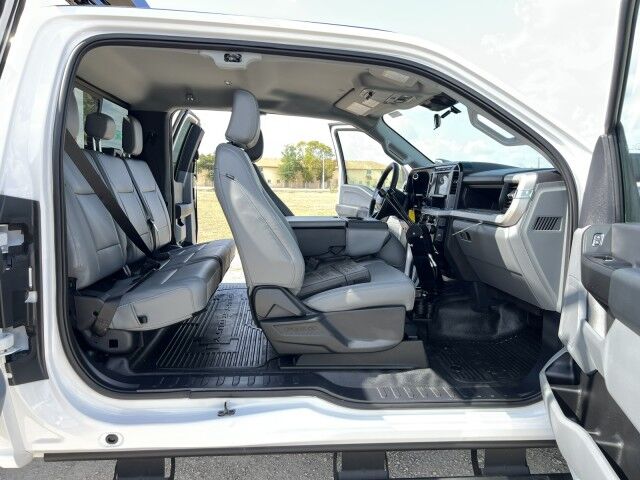 2024 Ford F550XL Supercab 4x4 Stellar Shuttle 84-10 Flex Hook Lift Truck W12' Steel Dumpster Homestead FL