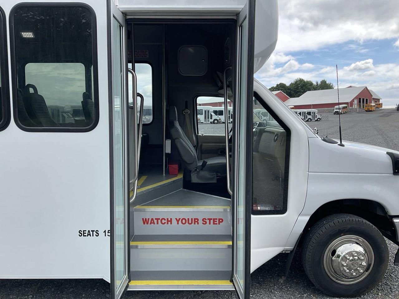 2024 Ford HLE HLE COACH Johnstown NY