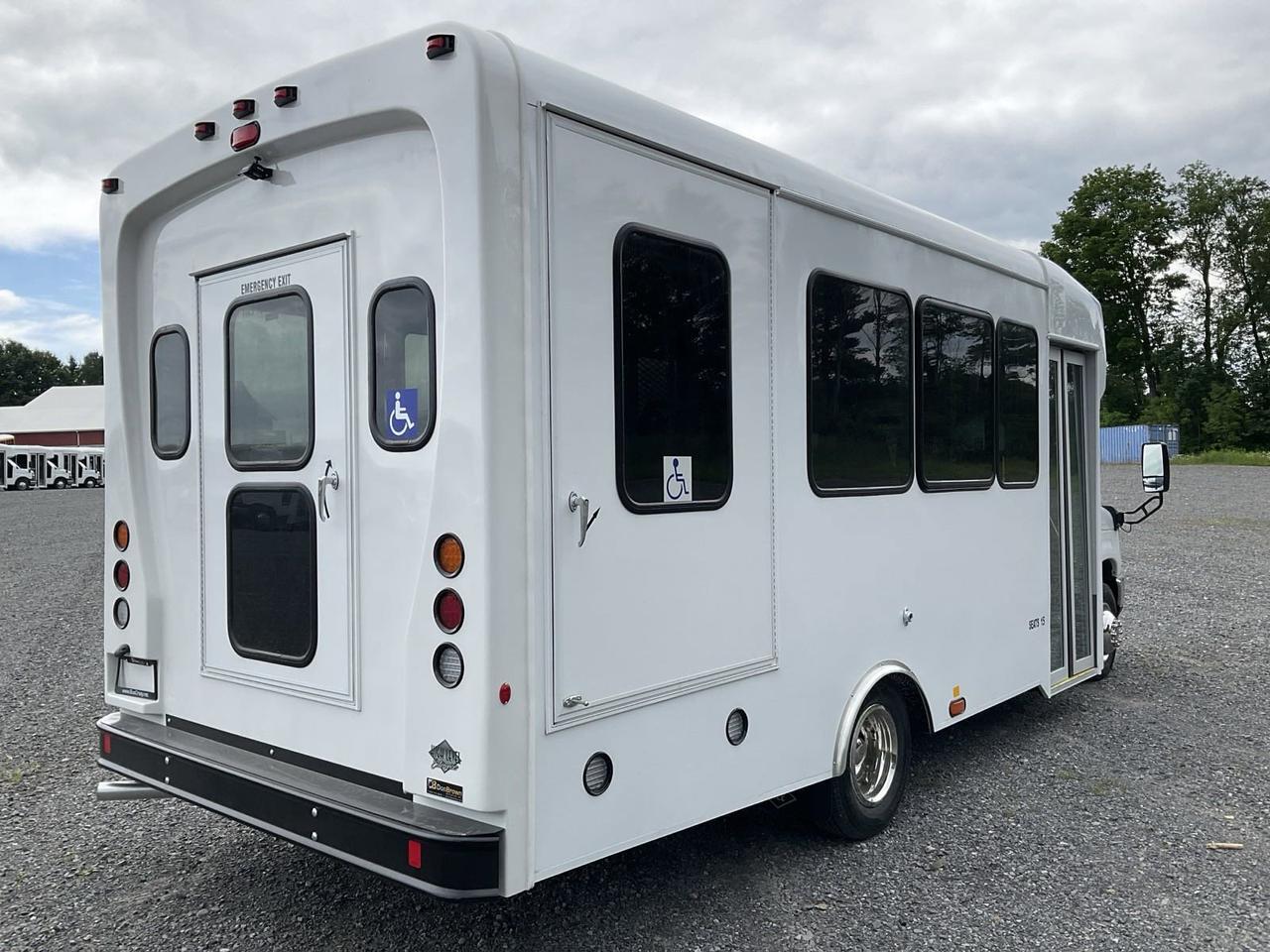 2024 Ford HLE HLE COACH Johnstown NY