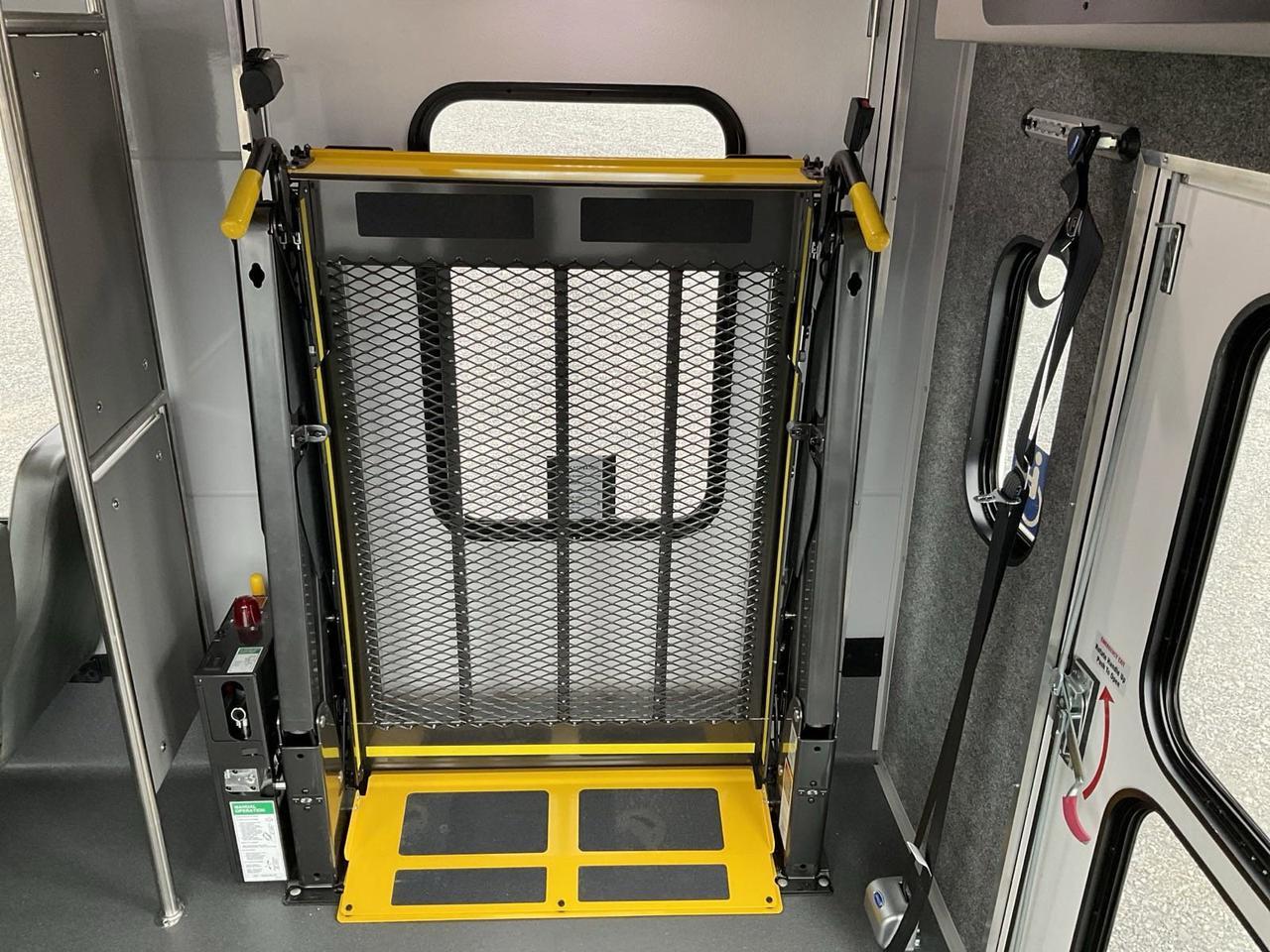 2024 Ford HLE HLE COACH Johnstown NY