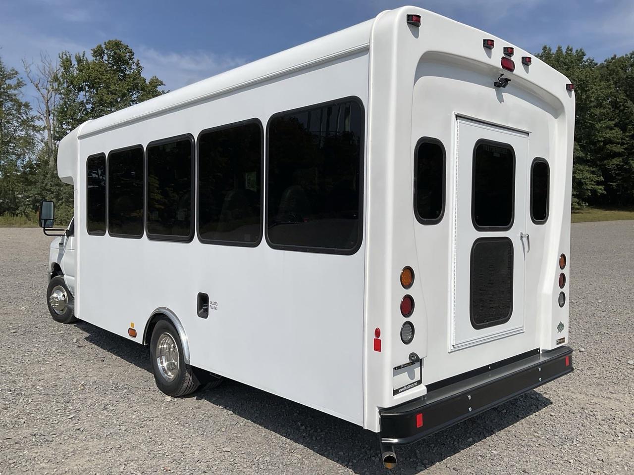 2024 Ford HLE HLE COACH Johnstown NY